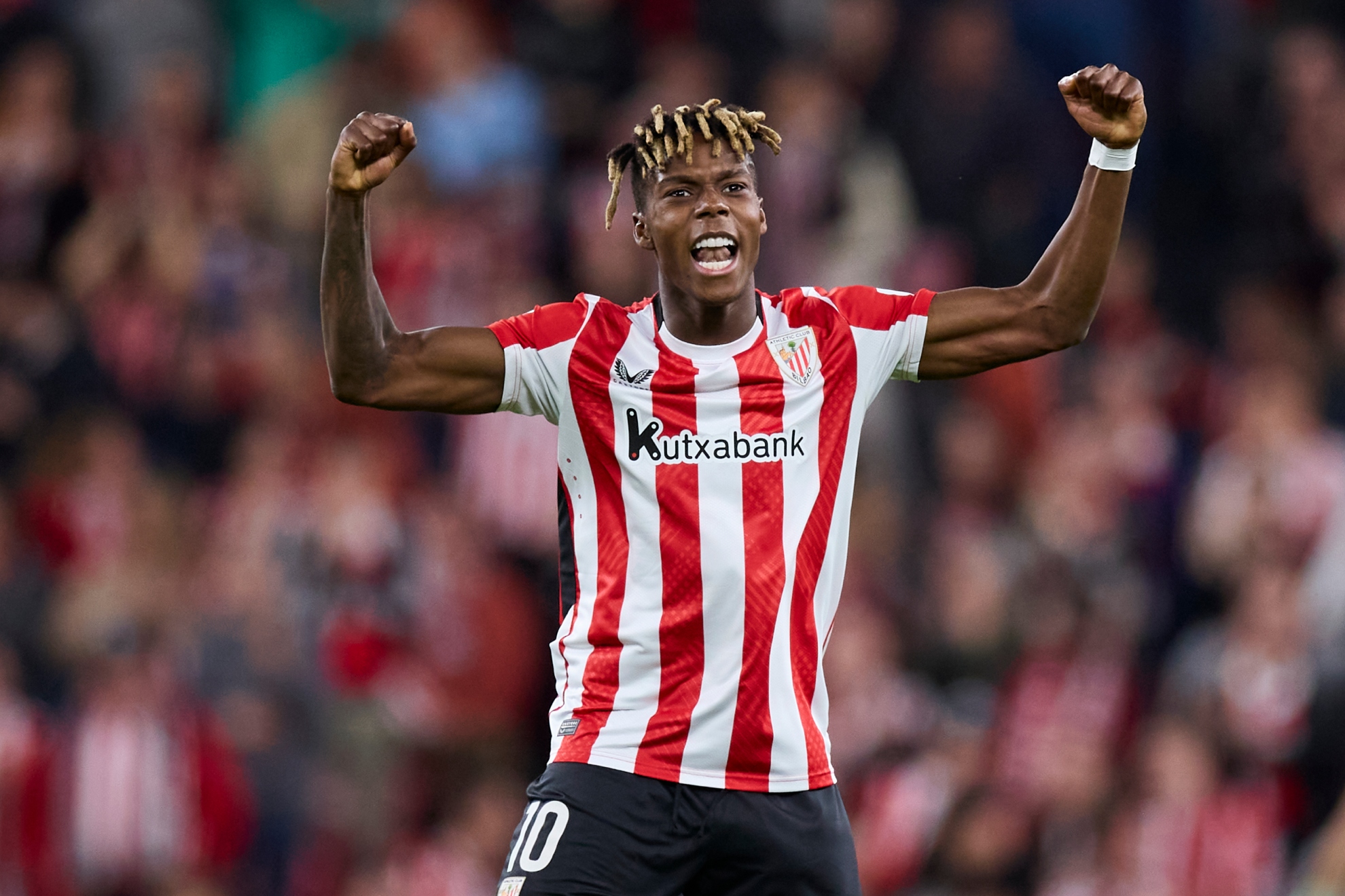 Nico Williams celebrates at San Mames.