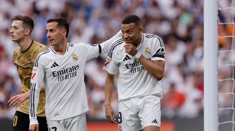 Lucas Vazquez and Kylian Mbappe